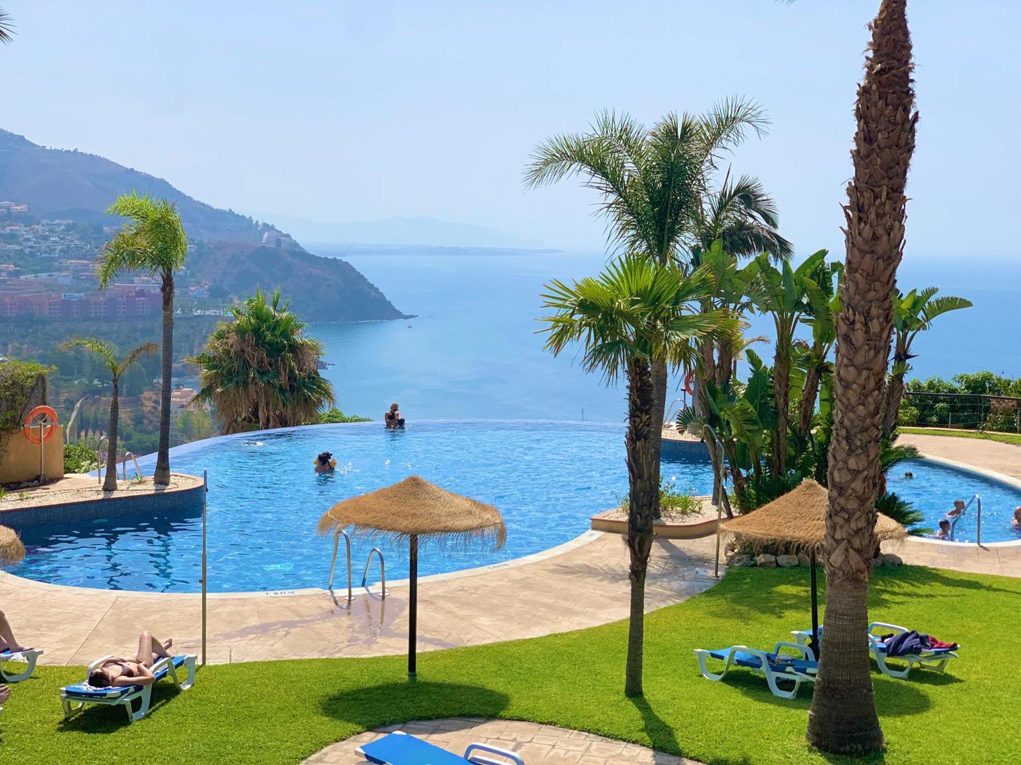 Villa Adosado Con Piscina A 5 Minutos De La Playa Almuñécar Esterno foto